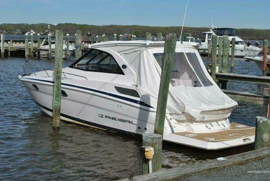 35ft Regal Yacht For Sale