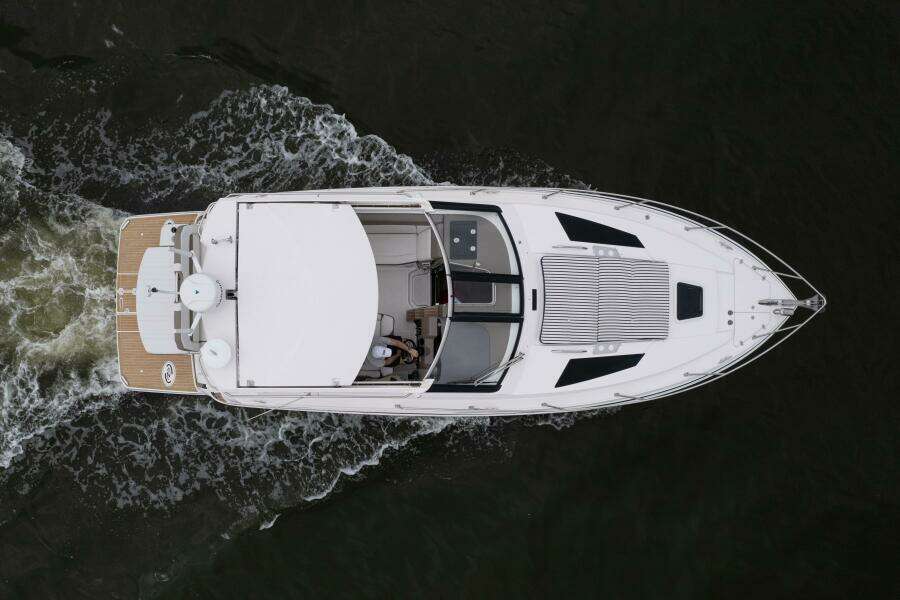 35ft Regal Yacht For Sale