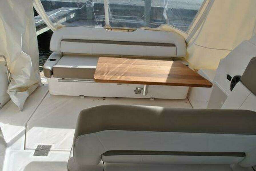 35ft Regal Yacht For Sale