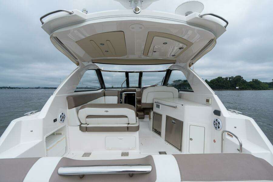 35ft Regal Yacht For Sale