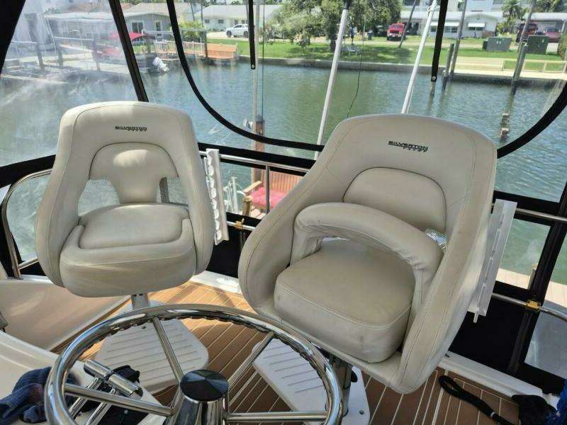 38ft Silverton Yacht For Sale