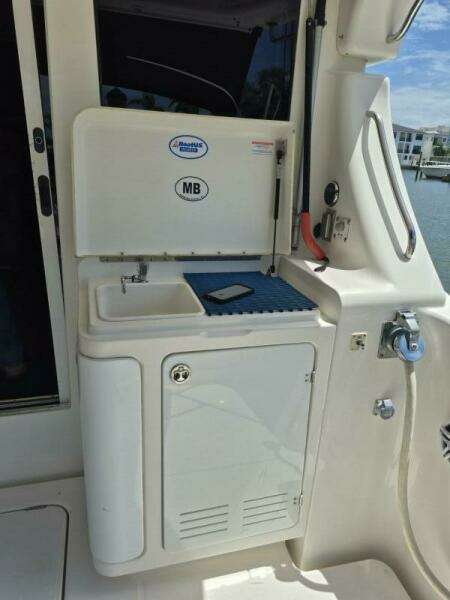 38ft Silverton Yacht For Sale