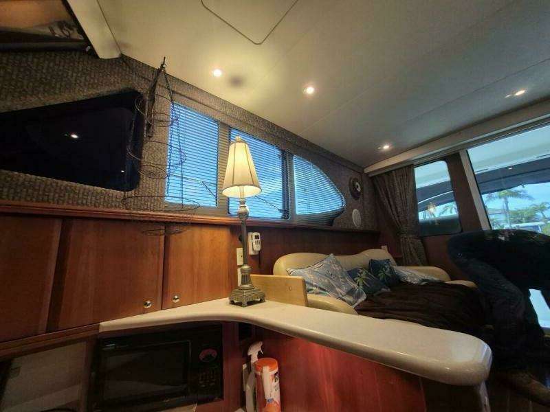 38ft Silverton Yacht For Sale