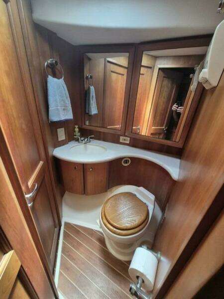 38ft Silverton Yacht For Sale