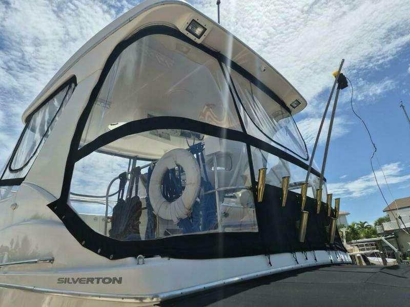 38ft Silverton Yacht For Sale