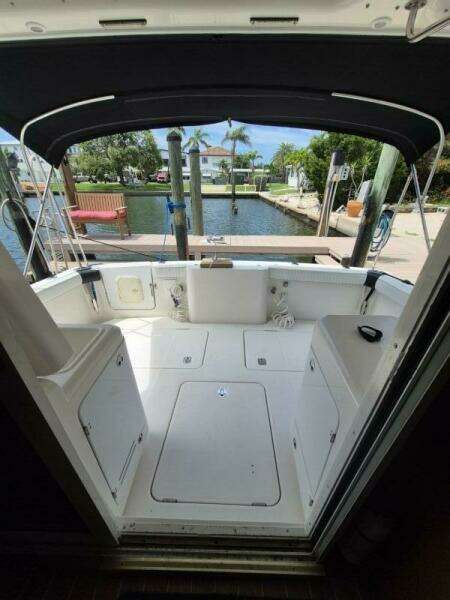 38ft Silverton Yacht For Sale