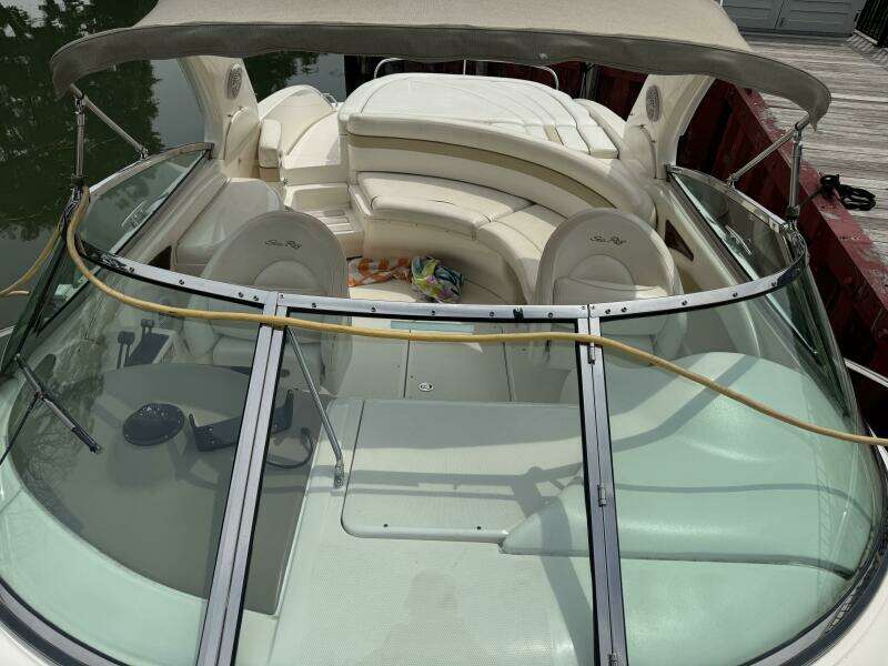 29ft Sea Ray Yacht For Sale