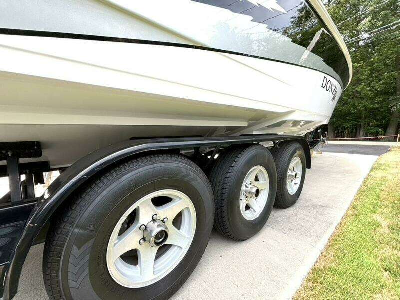 33ft Donzi Yacht For Sale