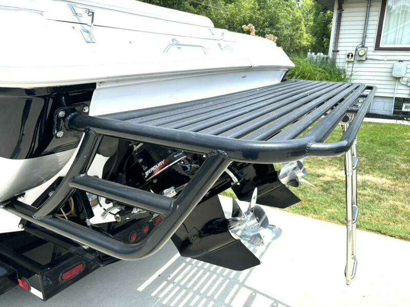33ft Donzi Yacht For Sale