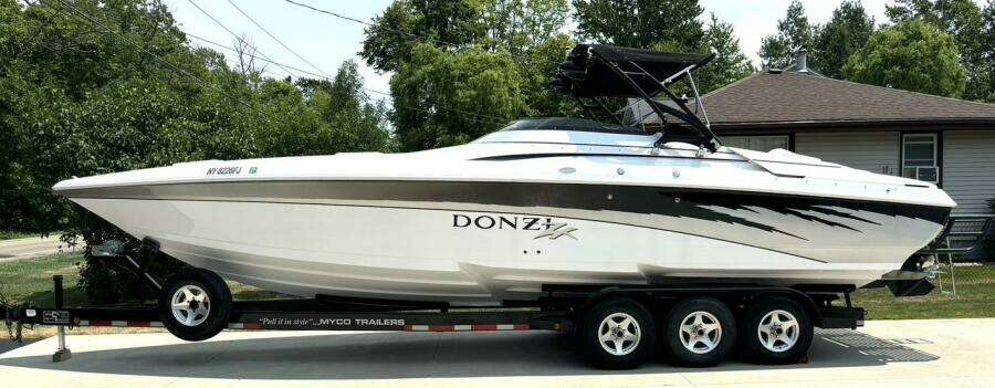 33ft Donzi Yacht For Sale