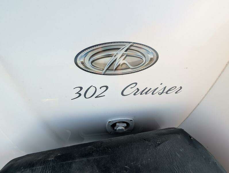 Concrete Blonde 31ft Monterey Yacht For Sale