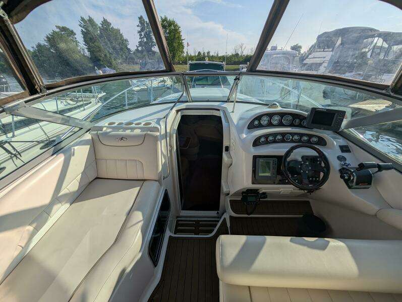 Concrete Blonde 31ft Monterey Yacht For Sale