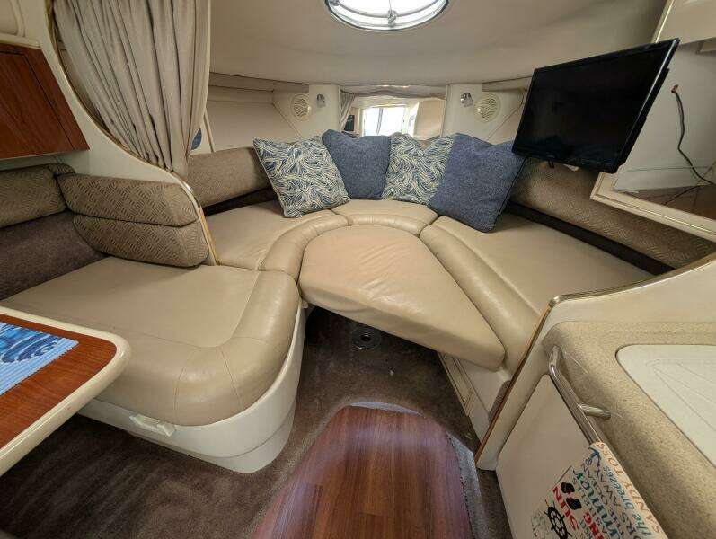 Concrete Blonde 31ft Monterey Yacht For Sale