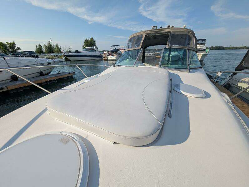 Concrete Blonde 31ft Monterey Yacht For Sale