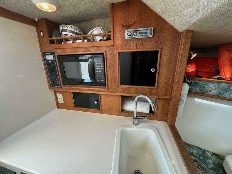 Magic 28ft Carolina Classic Yacht For Sale