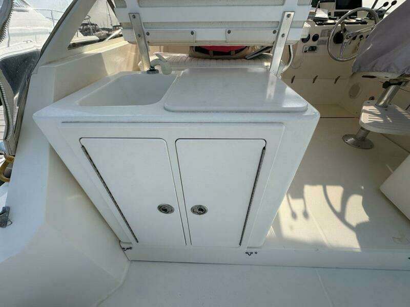 Magic 28ft Carolina Classic Yacht For Sale