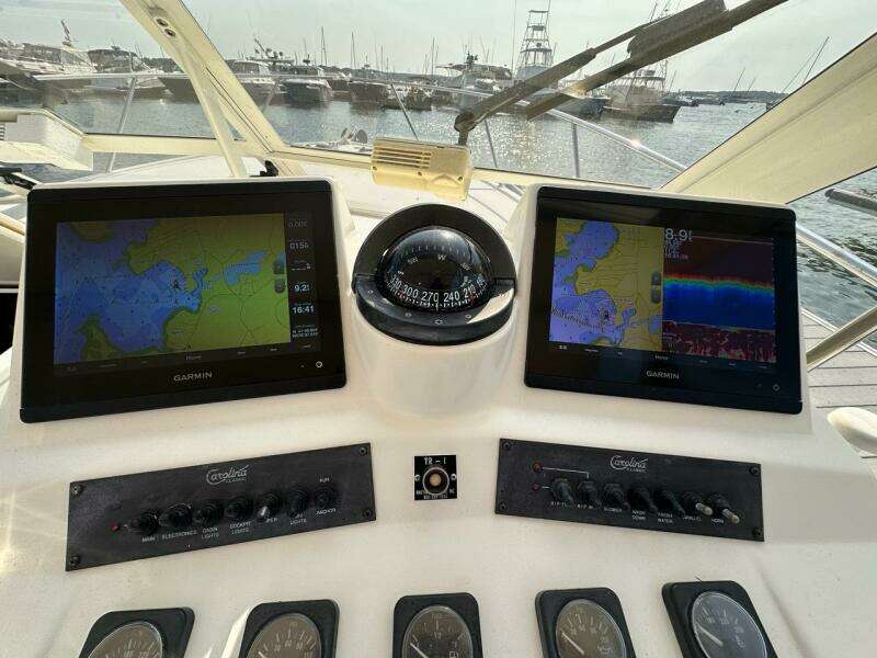 Magic 28ft Carolina Classic Yacht For Sale