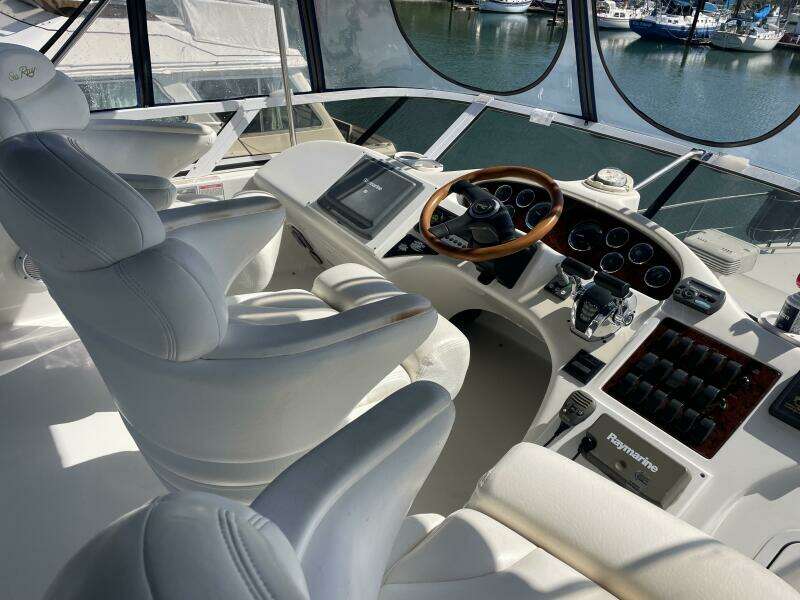 Music Man 42ft Sea Ray Yacht For Sale