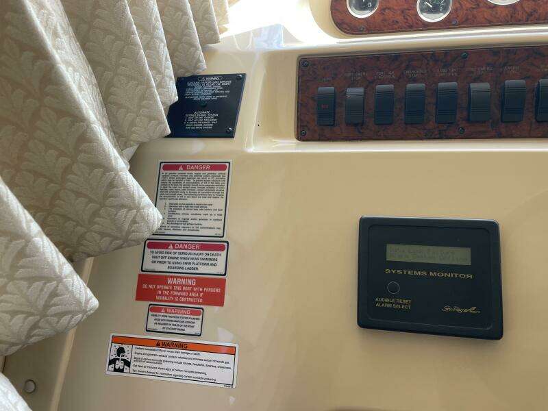 Music Man 42ft Sea Ray Yacht For Sale