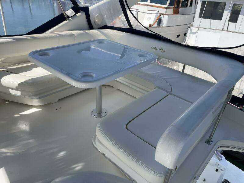 Music Man 42ft Sea Ray Yacht For Sale