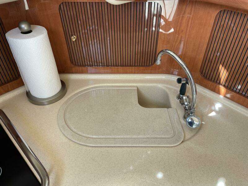 Music Man 42ft Sea Ray Yacht For Sale