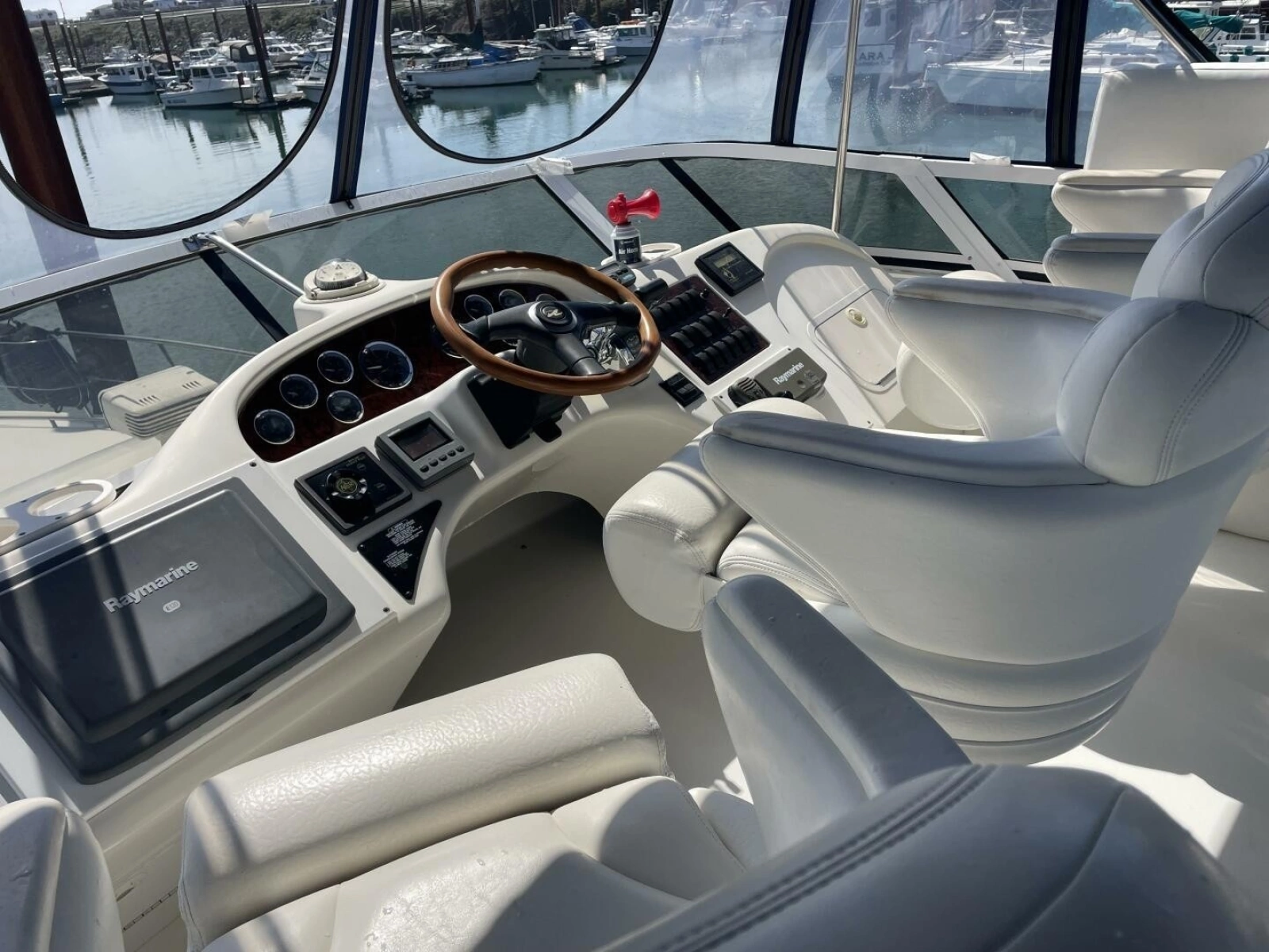2000 Sea Ray 400 Sedan Bridge