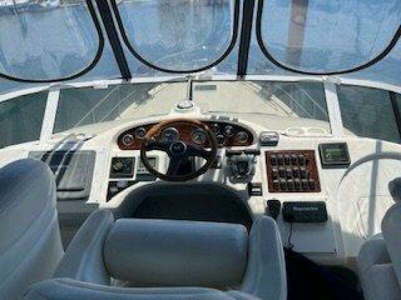 Music Man 42ft Sea Ray Yacht For Sale