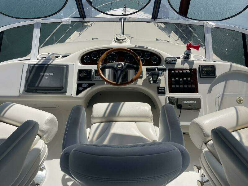 Music Man 42ft Sea Ray Yacht For Sale