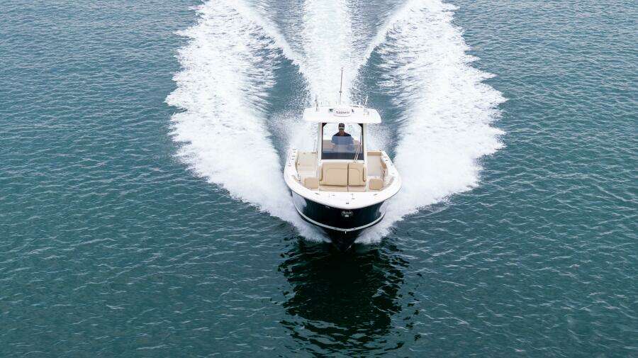 LITTLE PERSPECTIVE 28ft Pursuit Yacht For Sale