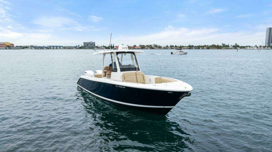 LITTLE PERSPECTIVE 28ft Pursuit Yacht For Sale