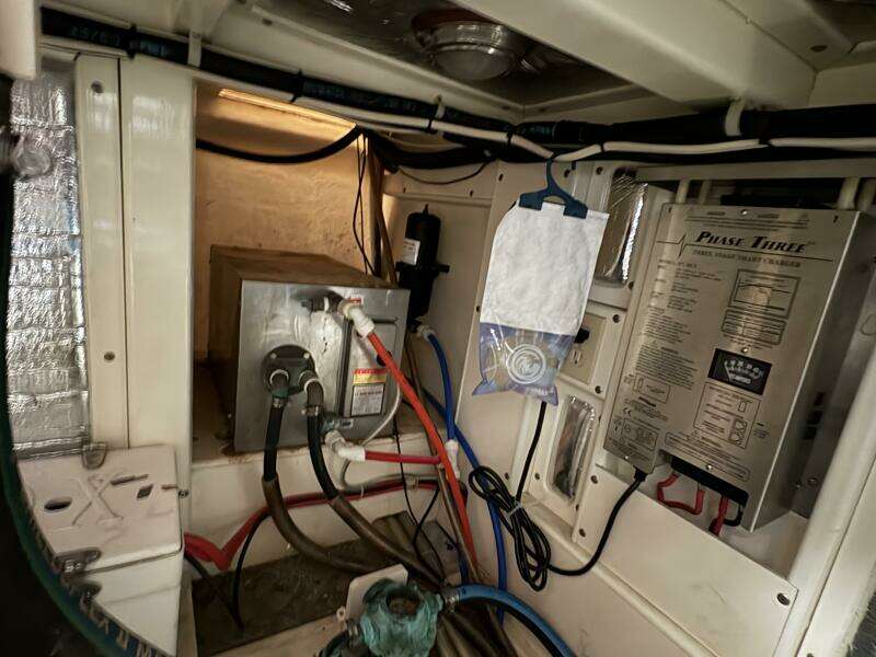 36ft Heritage East Yacht For Sale