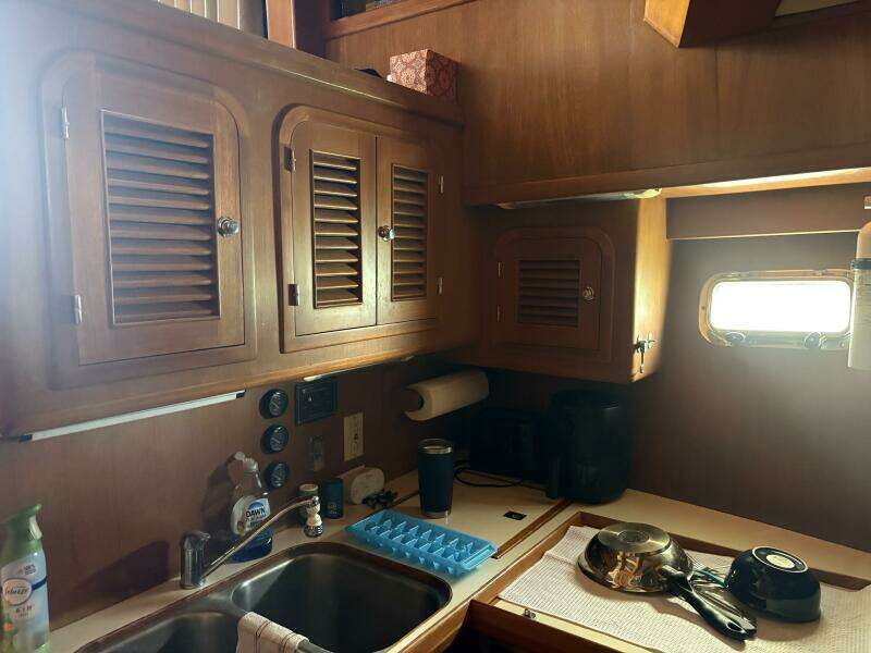 36ft Heritage East Yacht For Sale