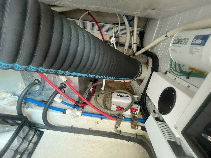 Merroir 34ft Back Cove Yacht For Sale