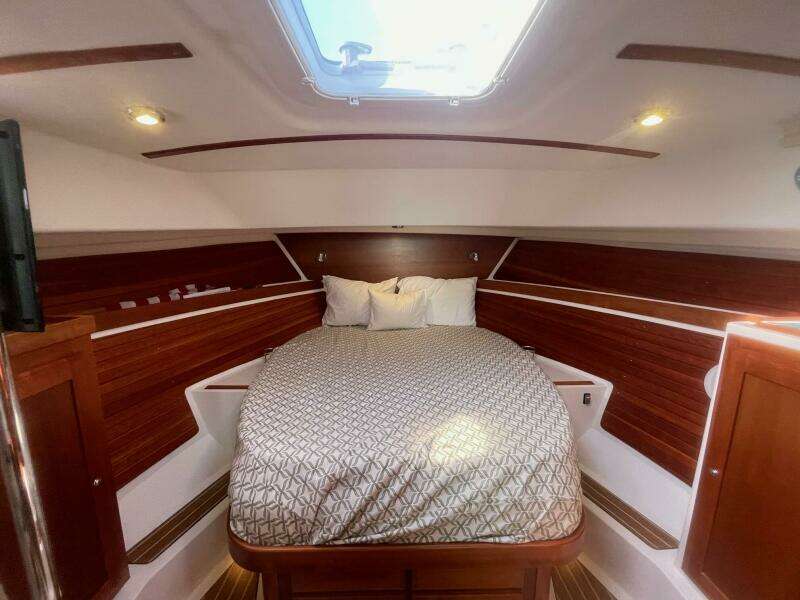 Merroir 34ft Back Cove Yacht For Sale