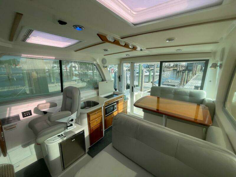 Merroir 34ft Back Cove Yacht For Sale