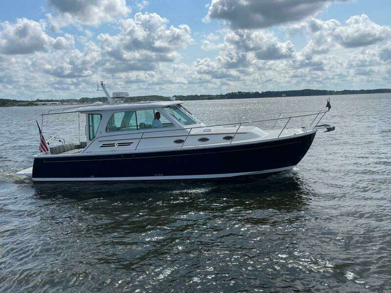 Merroir 34ft Back Cove Yacht For Sale