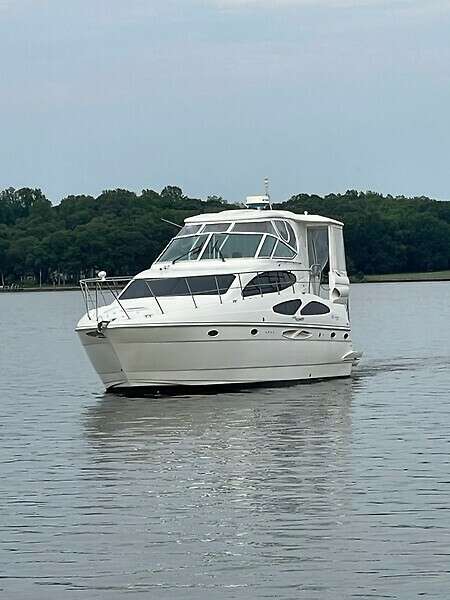 40ft Cruisers Yachts Yacht For Sale