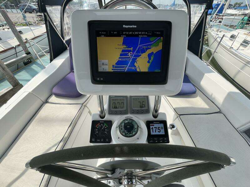 Intention 36ft Hunter Yacht For Sale