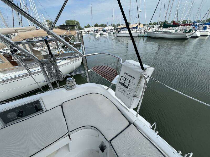 Intention 36ft Hunter Yacht For Sale