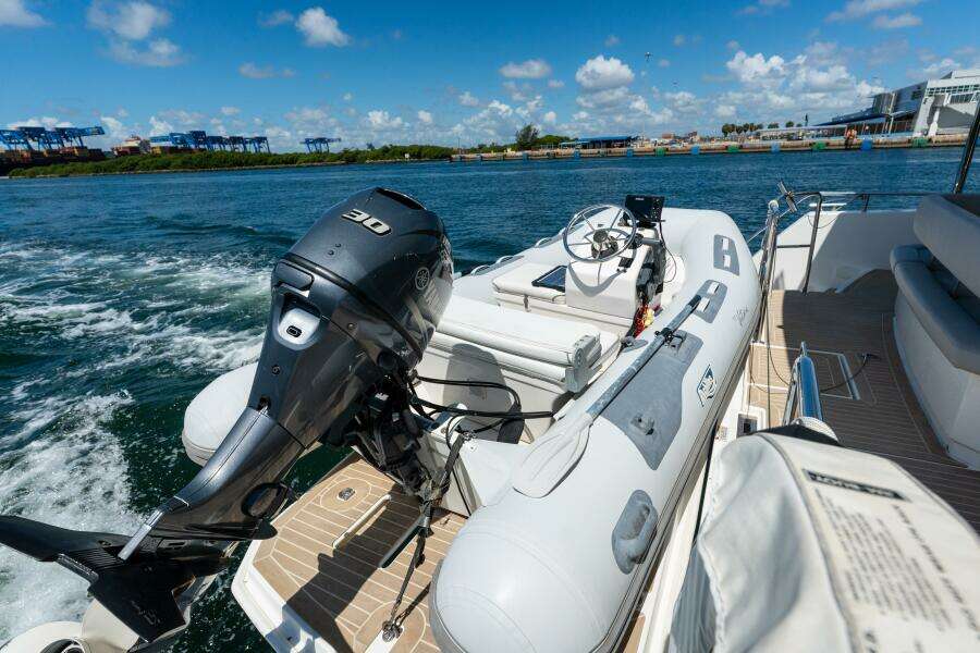 Breathe 53ft Robertson  amp  Caine Yacht For Sale