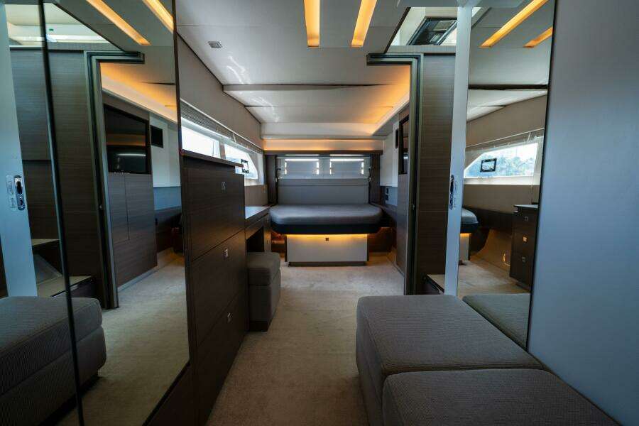 Breathe 53ft Robertson  amp  Caine Yacht For Sale