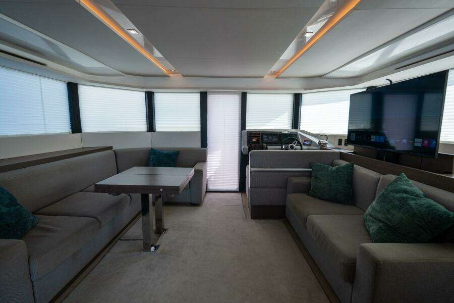 Breathe 53ft Robertson  amp  Caine Yacht For Sale