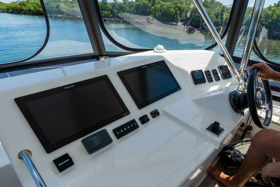 Breathe 53ft Robertson  amp  Caine Yacht For Sale