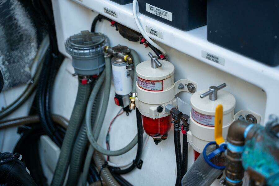 Breathe 53ft Robertson  amp  Caine Yacht For Sale