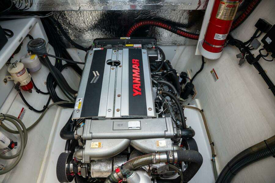 Breathe 53ft Robertson  amp  Caine Yacht For Sale