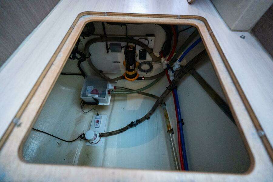 Breathe 53ft Robertson  amp  Caine Yacht For Sale