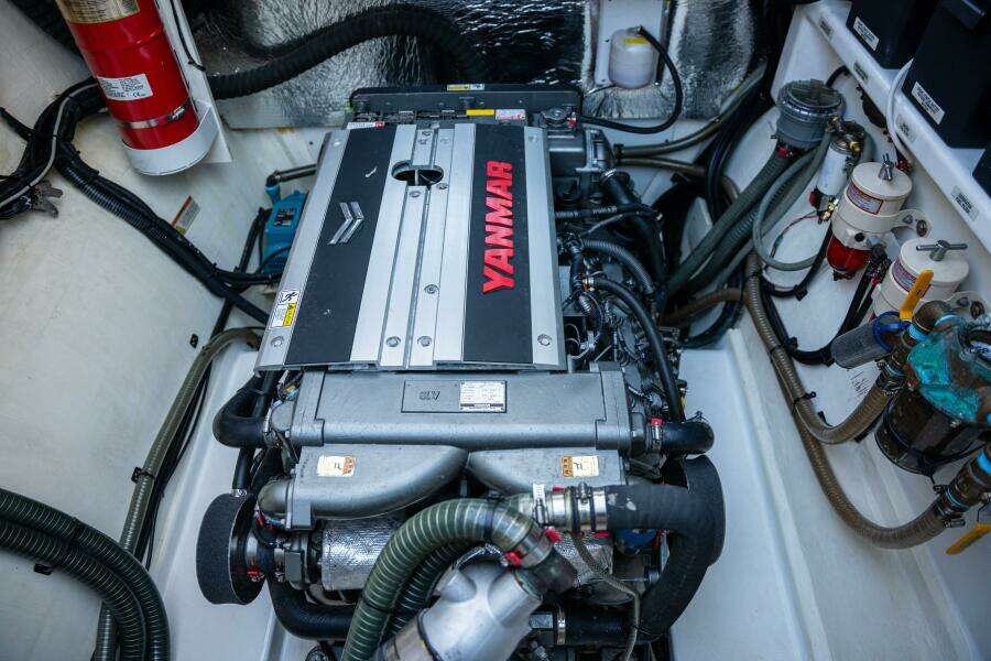 Breathe 53ft Robertson  amp  Caine Yacht For Sale