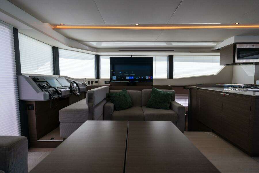 Breathe 53ft Robertson  amp  Caine Yacht For Sale