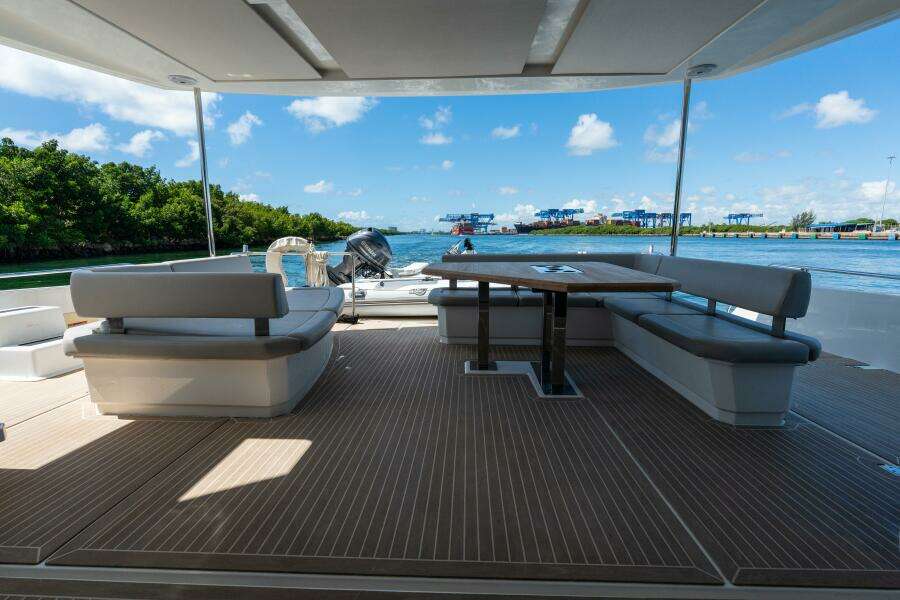 Breathe 53ft Robertson  amp  Caine Yacht For Sale