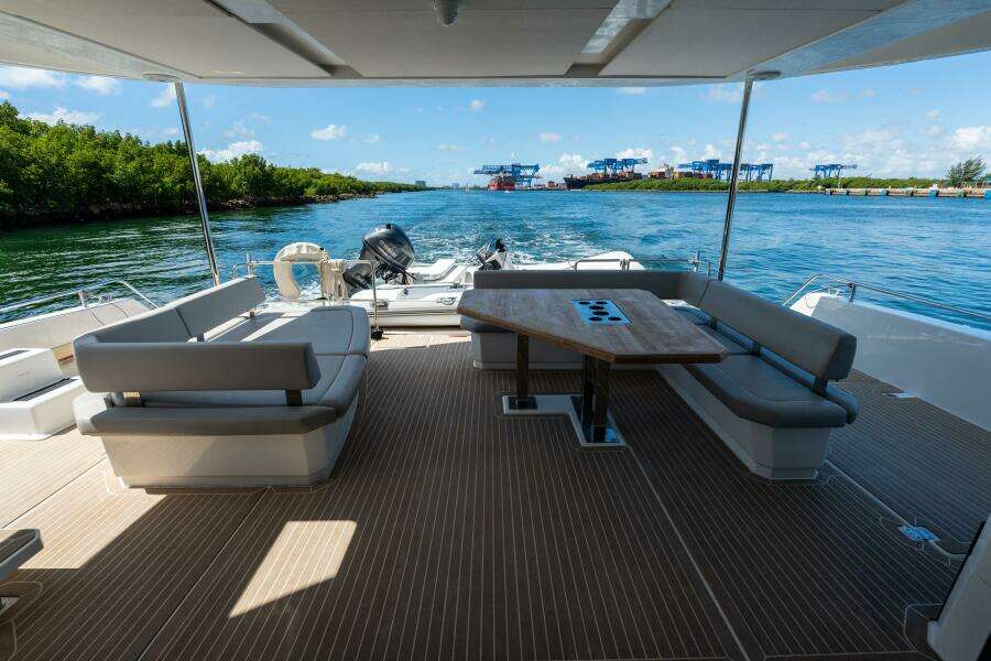 Breathe 53ft Robertson  amp  Caine Yacht For Sale